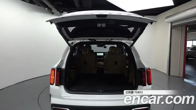 Kia Sorento — фото 19