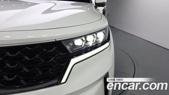 Kia Sorento — фото 22