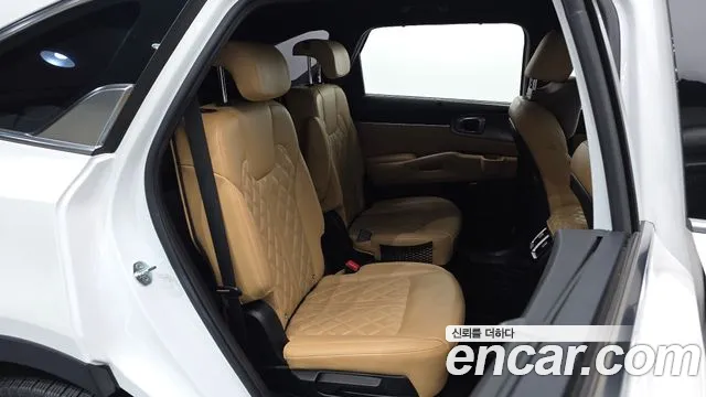 Kia Sorento — фото 10