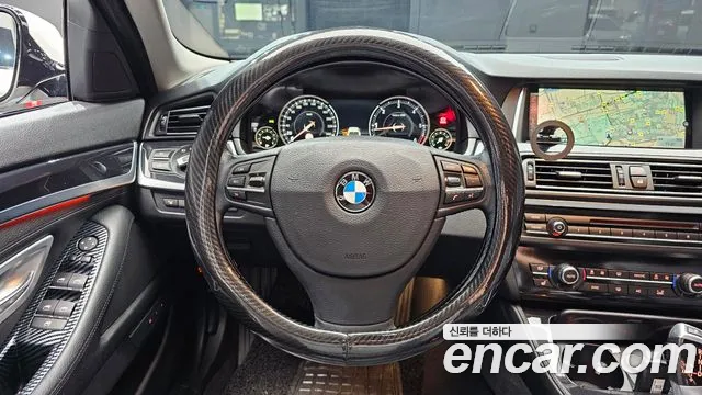BMW 5-Series — фото 13