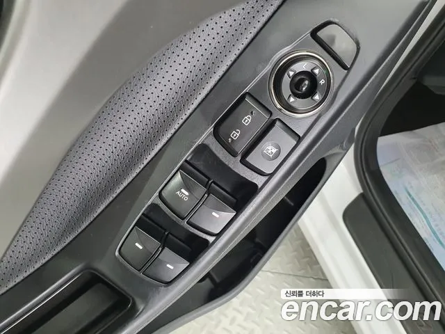 Hyundai Avante — фото 17