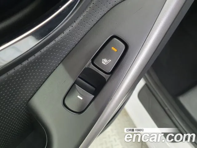 Hyundai Avante — фото 18
