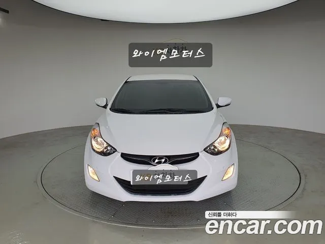 Hyundai Avante — фото 3