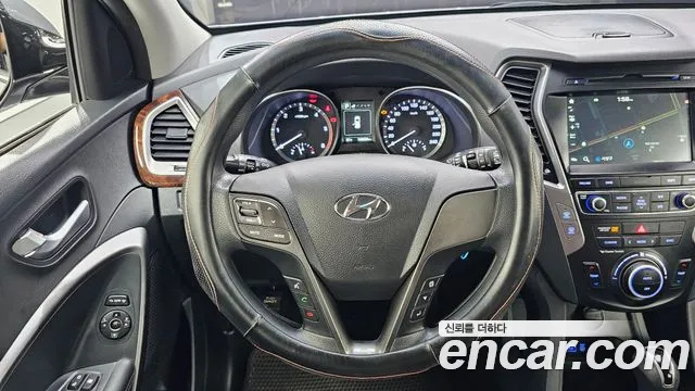 Hyundai Santa Fe — фото 13