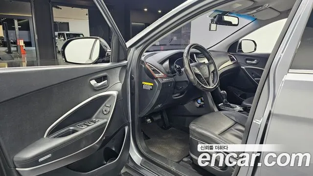 Hyundai Santa Fe — фото 10