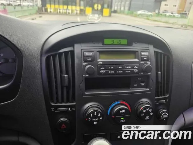 Hyundai Starex — фото 14