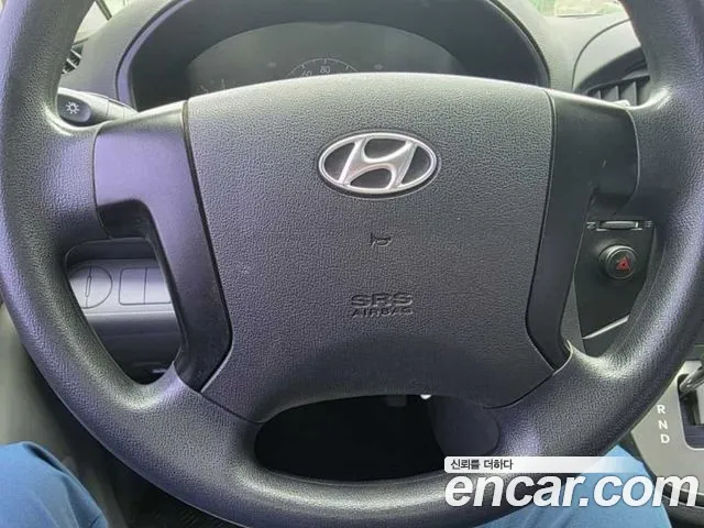 Hyundai Starex — фото 15