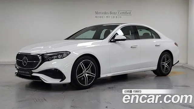 Mercedes-Benz E-Class — фото 1