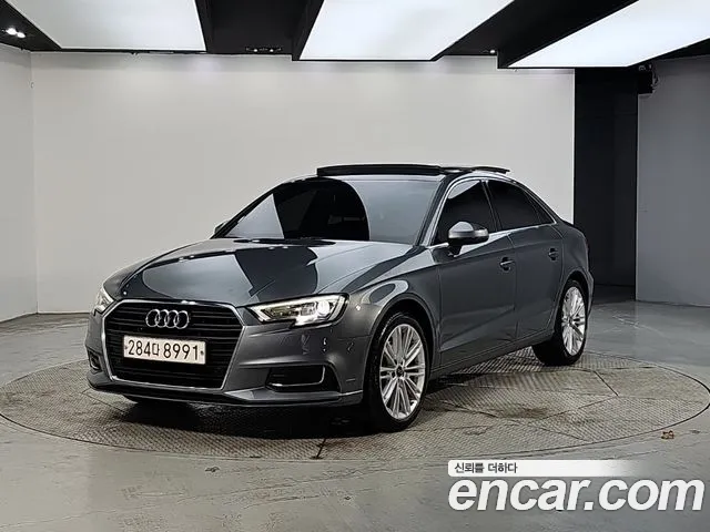 Audi A3 — фото 1