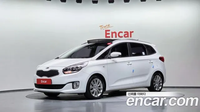 Kia Carens — фото 1