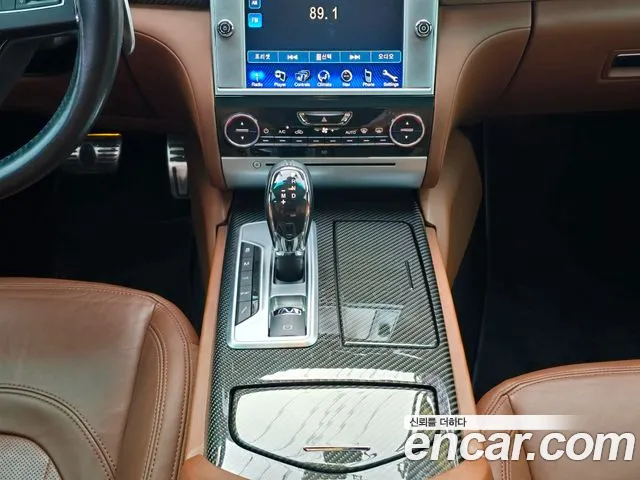 Maserati Quattroporte — фото 13