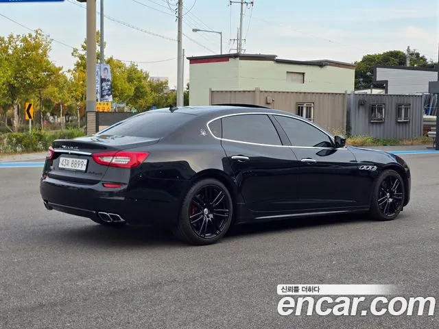 Maserati Quattroporte — фото 2