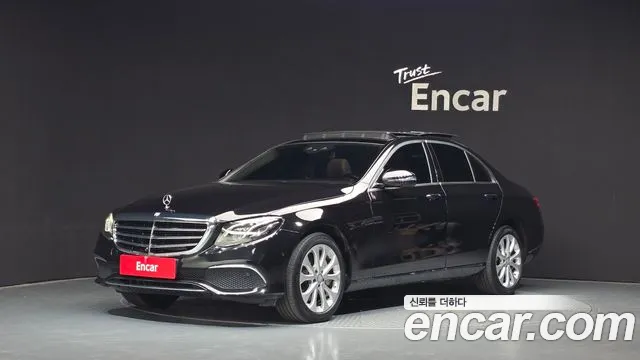 Mercedes-Benz E-Class — фото 1