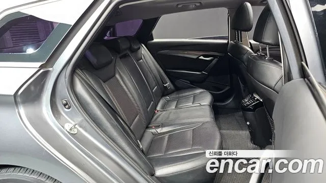 Hyundai i40 — фото 11