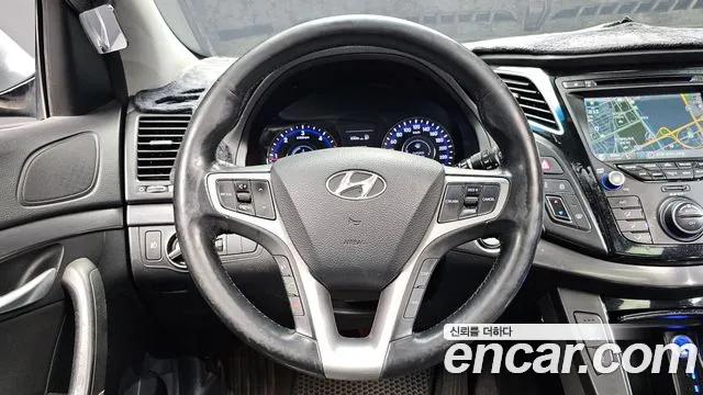 Hyundai i40 — фото 13