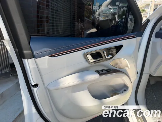 Mercedes-Benz EQS — фото 10
