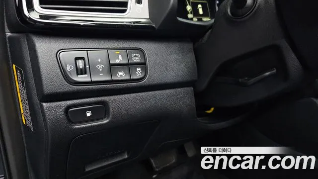 Kia Niro — фото 15