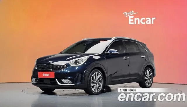 Kia Niro — фото 20
