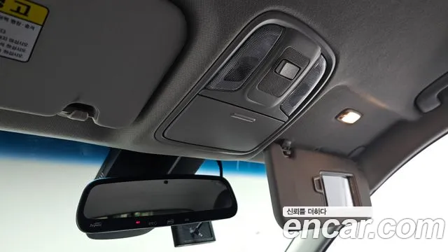 Kia Niro — фото 30
