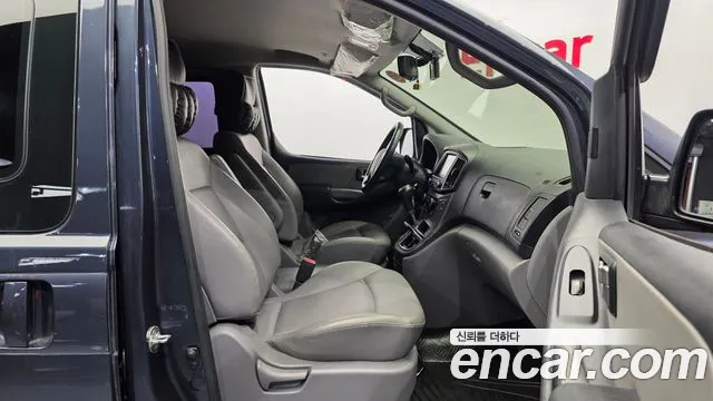 Hyundai Starex — фото 11