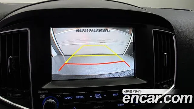 Hyundai Starex — фото 15