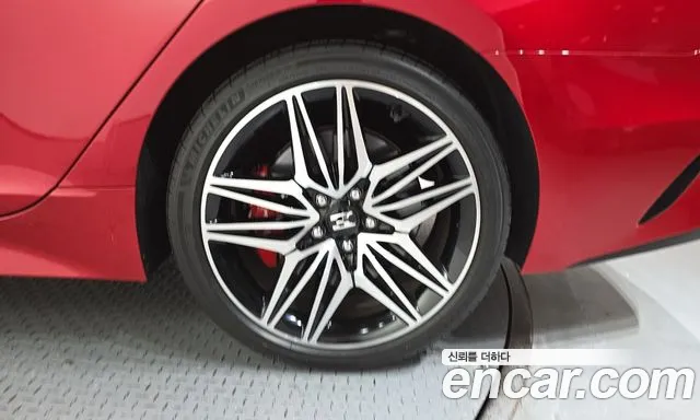 Kia Stinger — фото 21