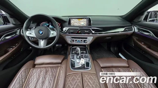BMW 7-Series — фото 7