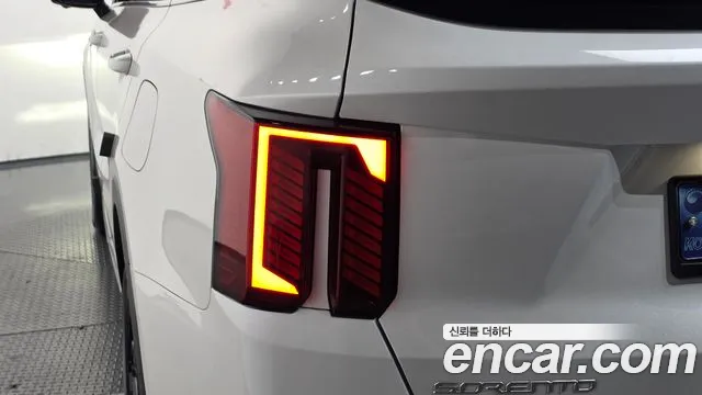 Kia Sorento — фото 23