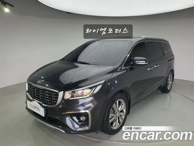 Kia Carnival — фото 1
