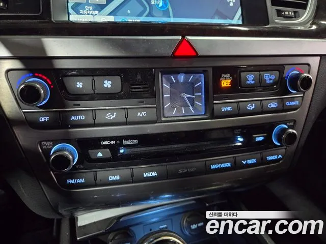 Hyundai Genesis — фото 15
