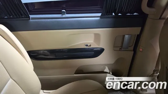 Kia Carnival — фото 25