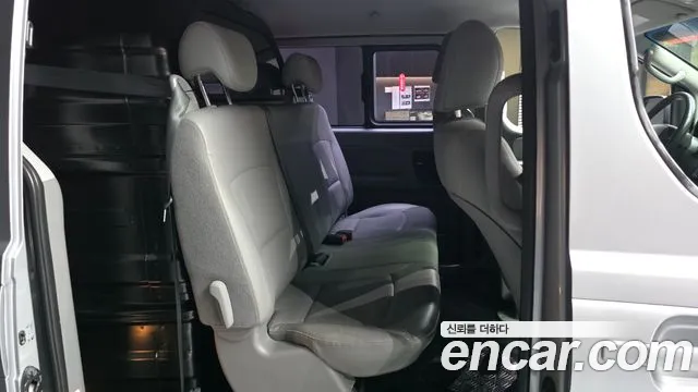 Hyundai Starex — фото 11