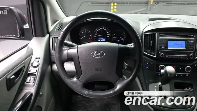 Hyundai Starex — фото 12