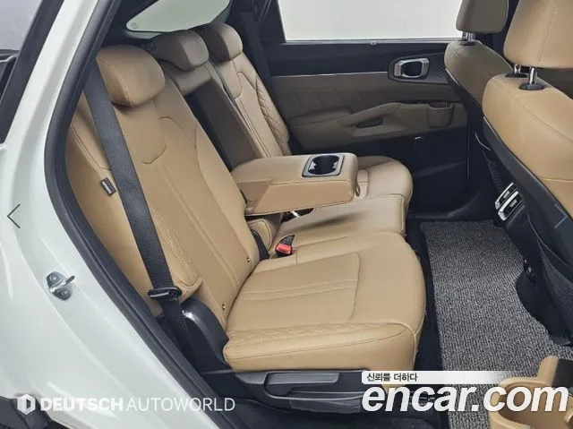 Kia Sorento — фото 13