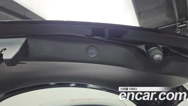 Tesla Model 3 — фото 19