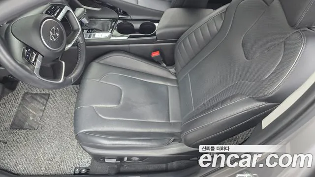 Hyundai Avante — фото 16