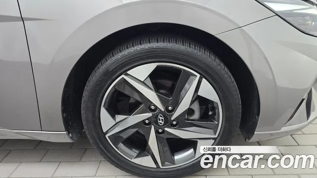 Hyundai Avante — фото 21