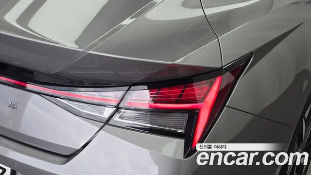 Hyundai Avante — фото 23