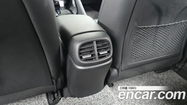 Hyundai Avante — фото 31