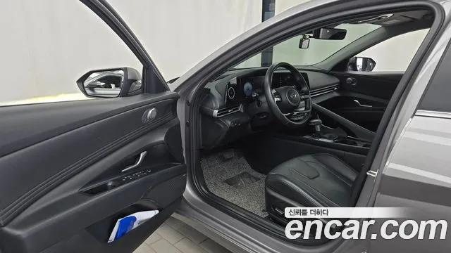 Hyundai Avante — фото 10
