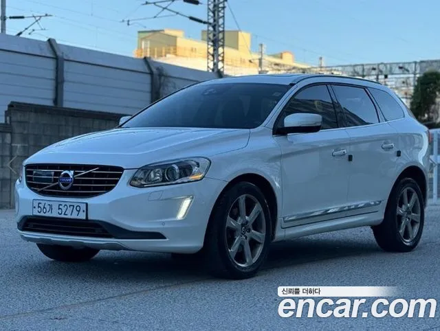 Volvo XC60 — фото 2