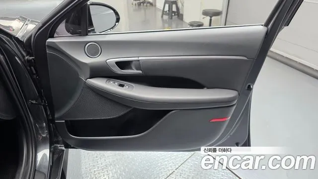 Hyundai Sonata — фото 25