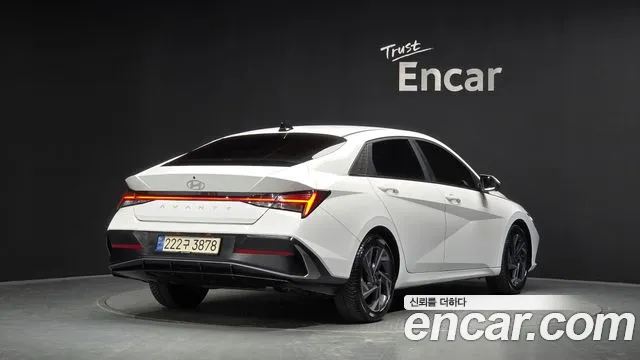 Hyundai Avante — фото 2