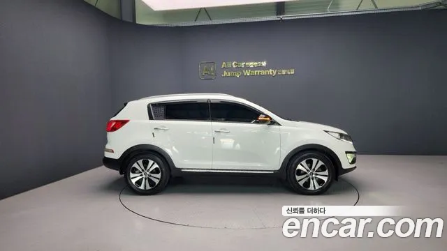 Kia Sportage — фото 7