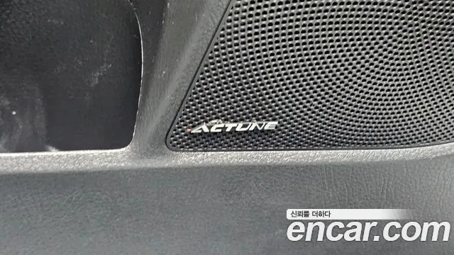 Kia Sorento — фото 32