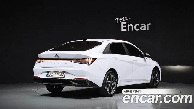 Hyundai Avante — фото 2