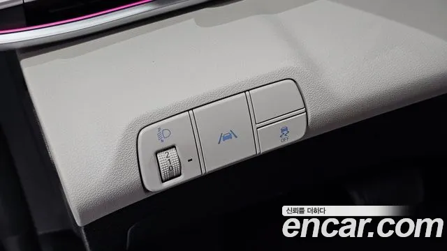Hyundai Avante — фото 27