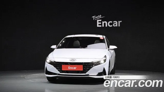 Hyundai Avante — фото 3