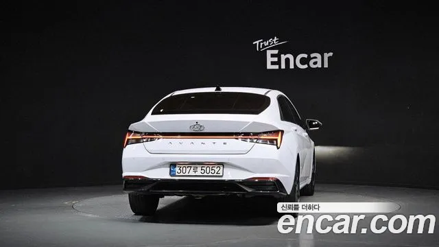 Hyundai Avante — фото 4
