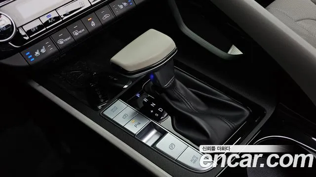 Hyundai Avante — фото 9